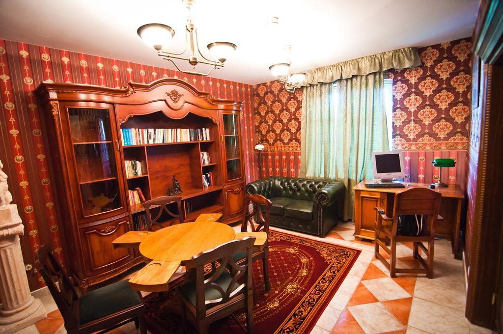 Hotel Mazurski Dworek Mikołajki Esterno foto
